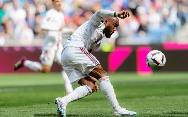 九游网址入口-西汉姆训练开放日，赛前豪取连胜引欢呼，法国杯在即，团队化学反应显著的简单介绍